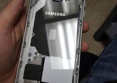 Удивително! Galaxy Note5 със страхотен облик – има прозрачен заден капак